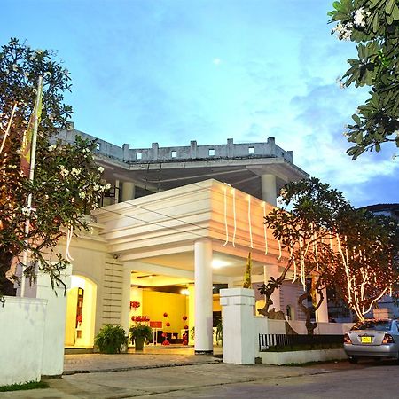 Rainbow Beach Hotel Negombo Exterior photo